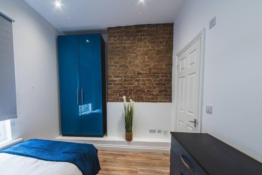 3Beds / 3Baths Close To Portobello Road 런던 외부 사진
